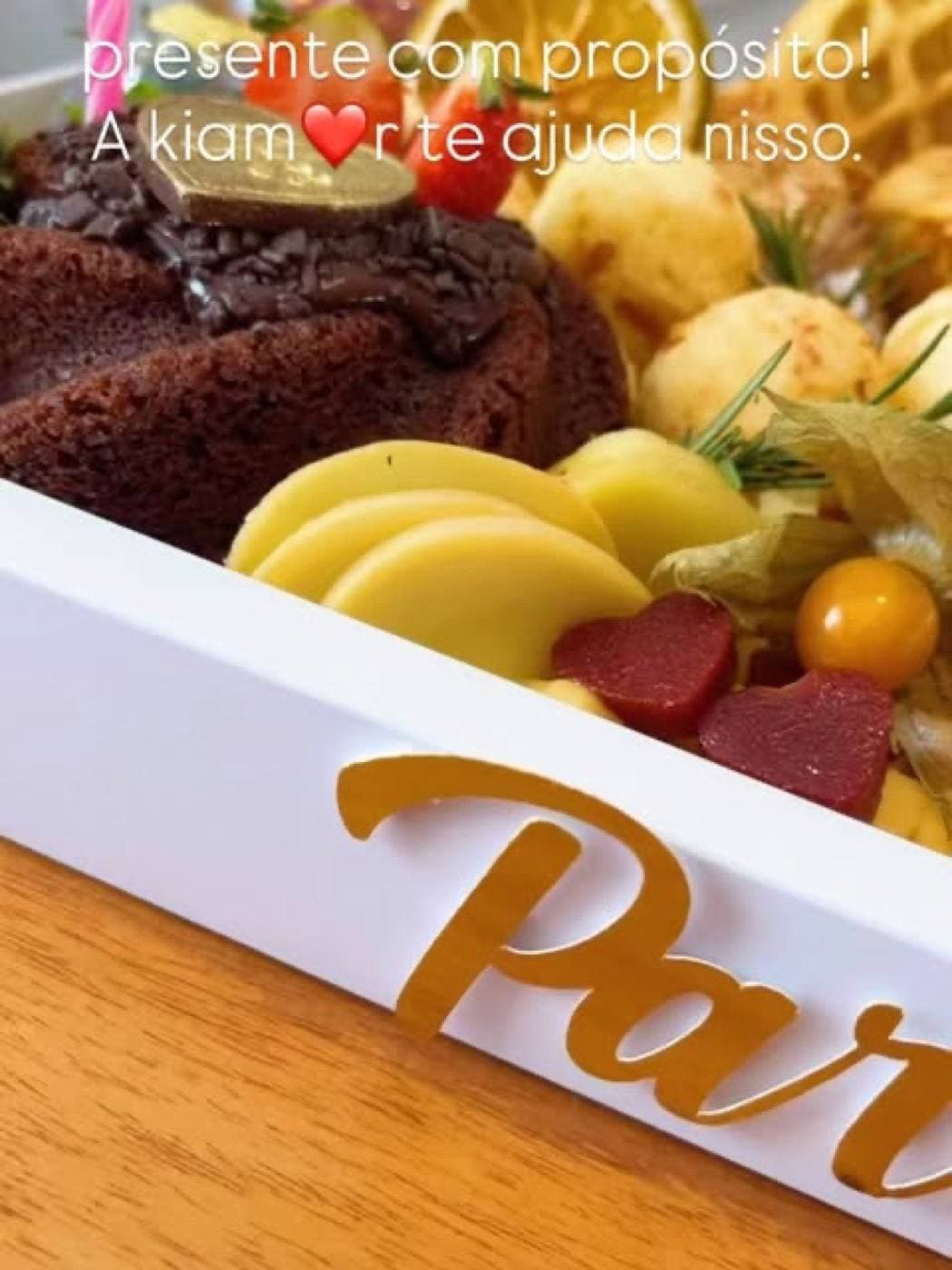 Mesa de café da manhã e buffet KiAmor